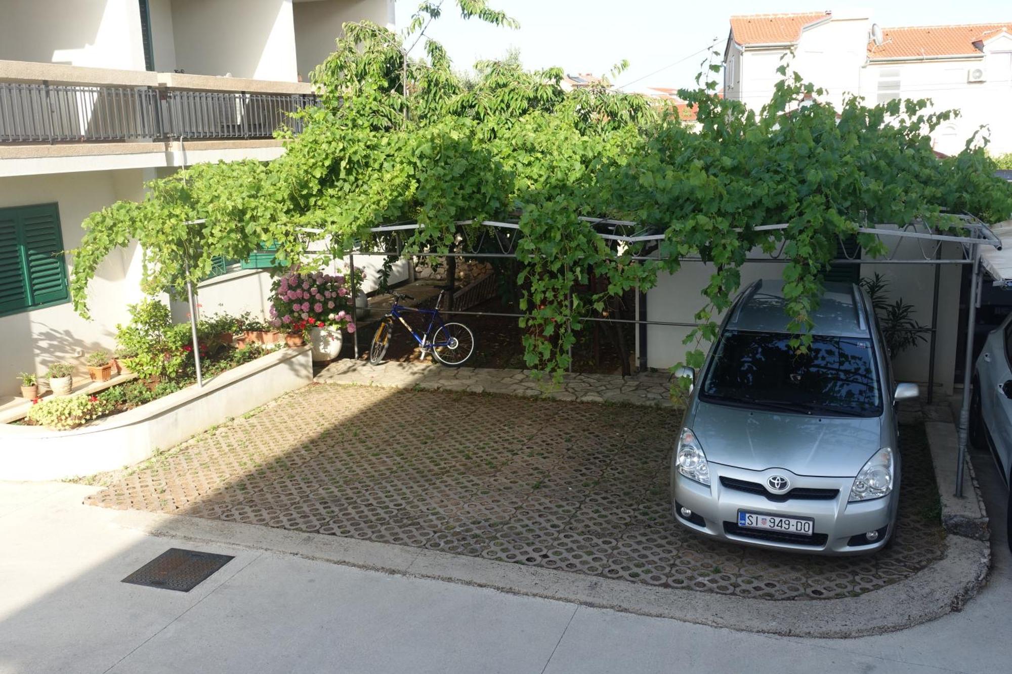 Apartment Tonka Vodice Exterior photo